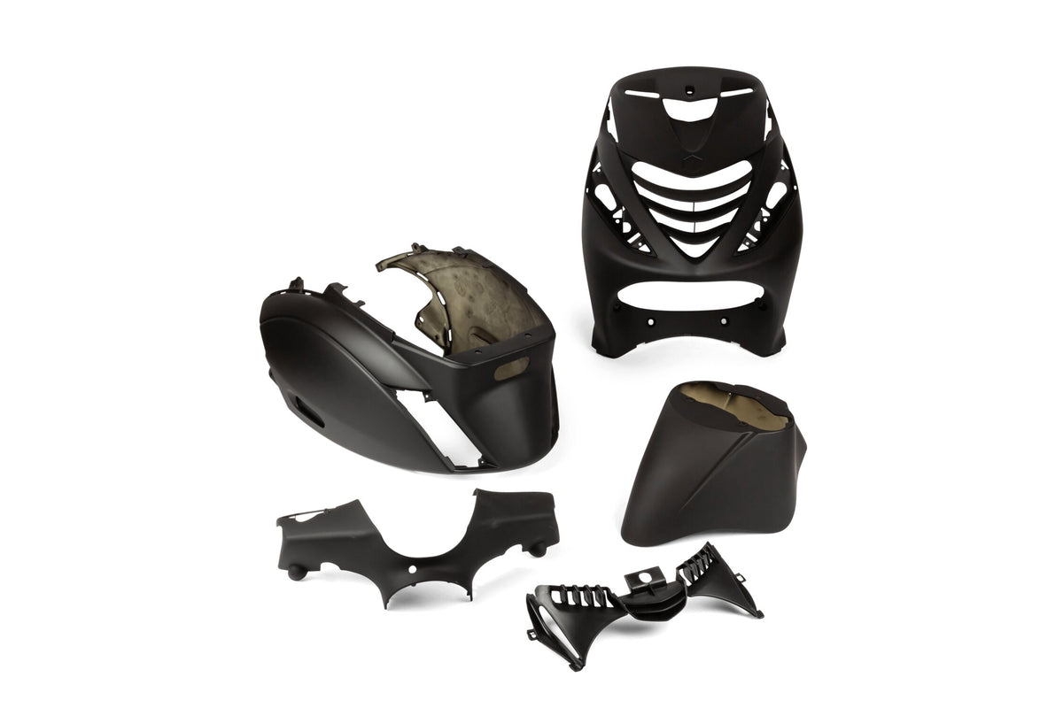 Fairing Kit STR8 5-piece mat black Piaggio Zip SP2