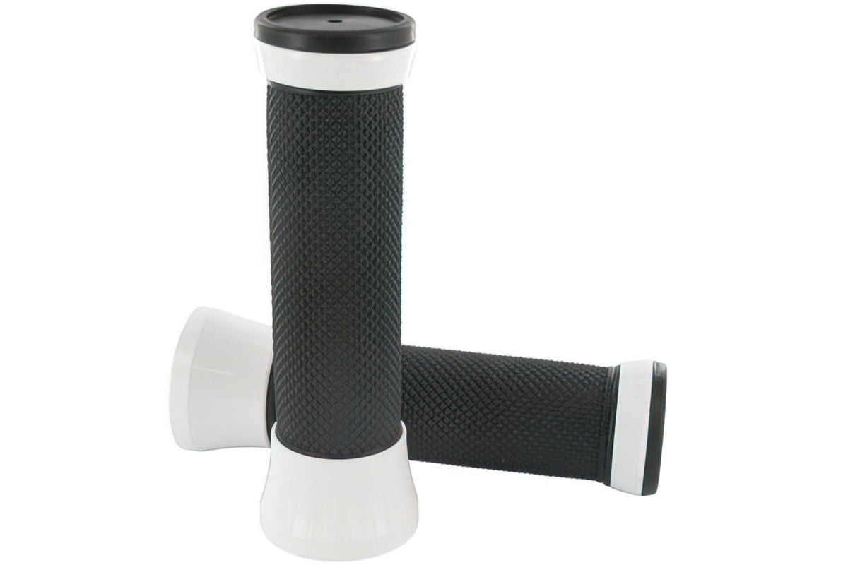 Grips STR8 CNC black / white