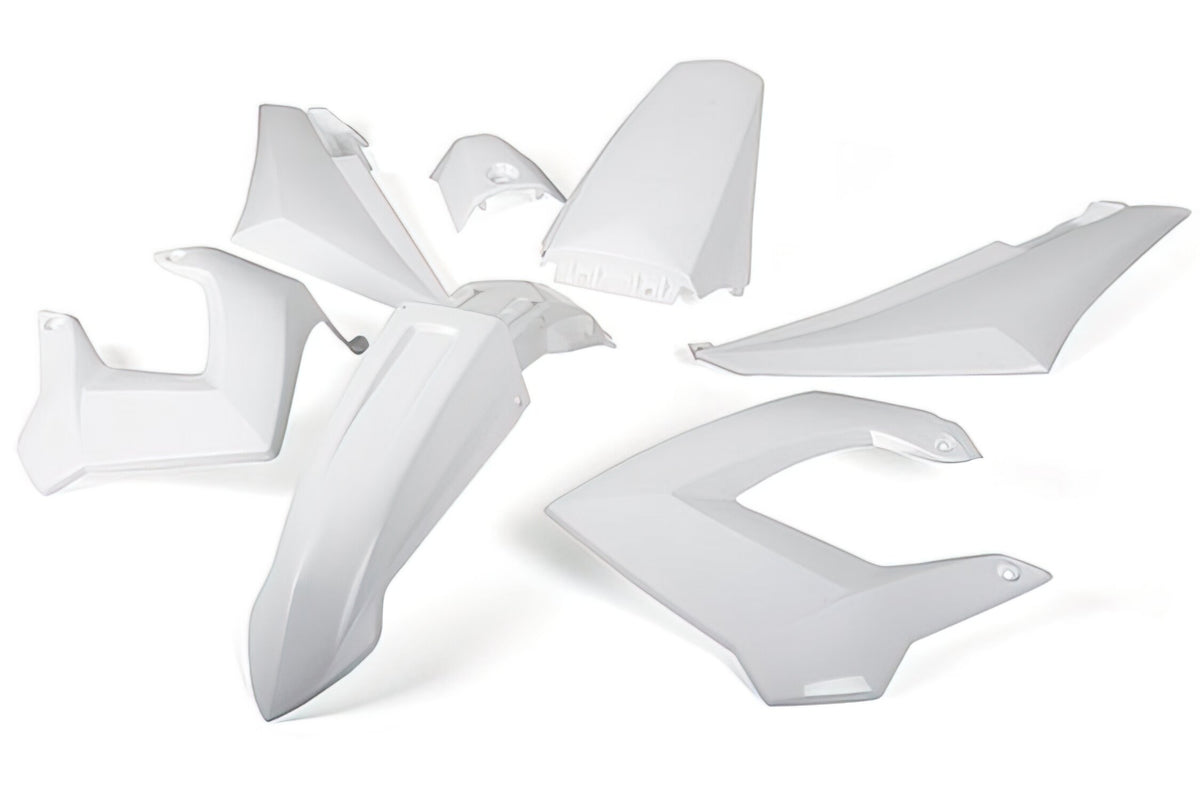 Fairing Kit STR8 7-piece white Derbi X-treme up to 2011