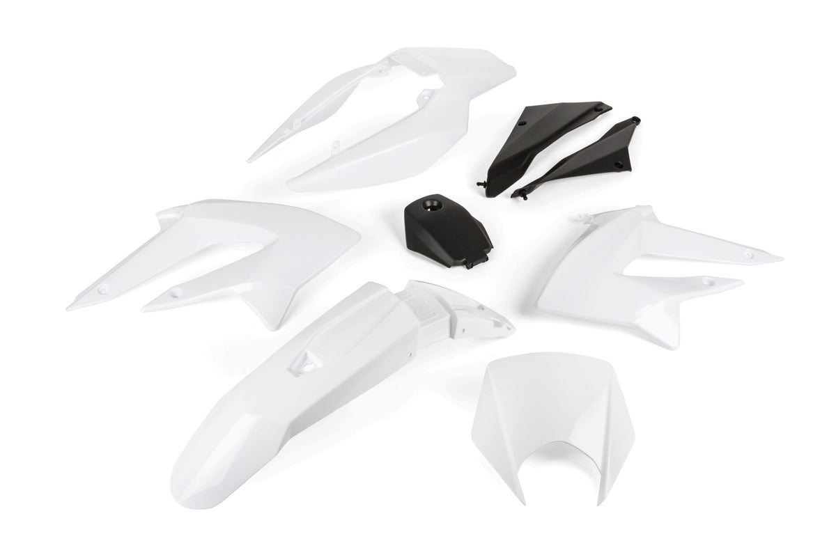 Fairing Kit STR8 8-piece white DRD X-Treme 2011 - 2017