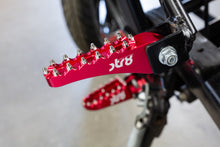 Passenger Footpegs STR8 MX Evo Rieju MRT CNC Red